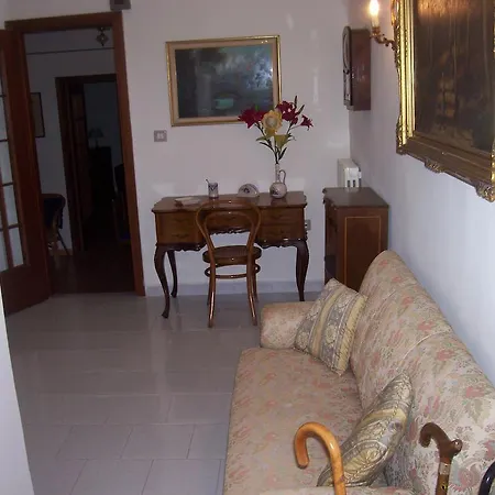 Il Giglio Rosso * Napels